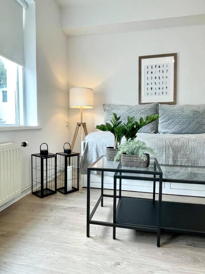 Day Dream Townhall Square Apartments Akureyri Buitenkant foto