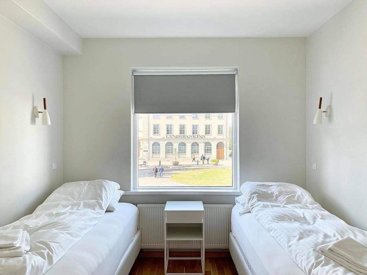Day Dream Townhall Square Apartments Akureyri Buitenkant foto